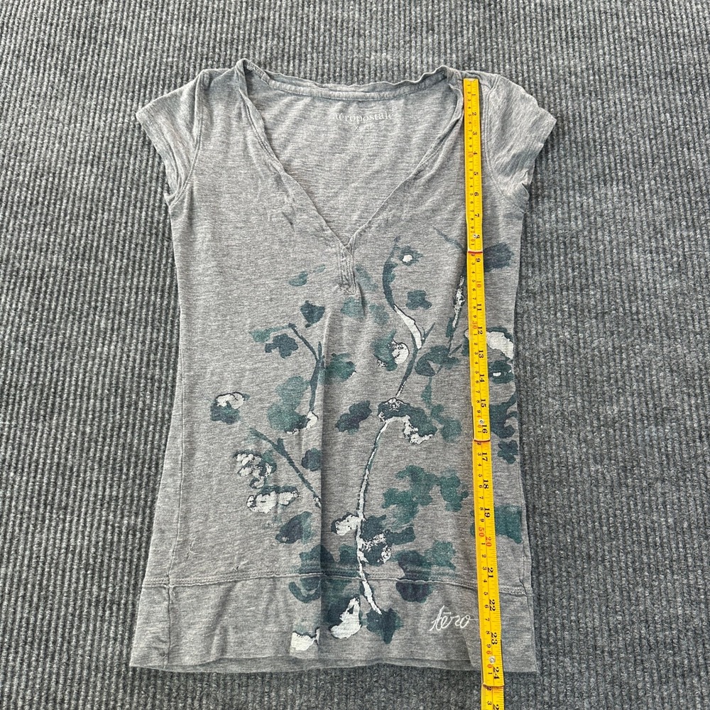 Aeropostale Womens V Neck Graphic Tee XS Gray Floral Cotton Modal Blend - Picture 6 of 7